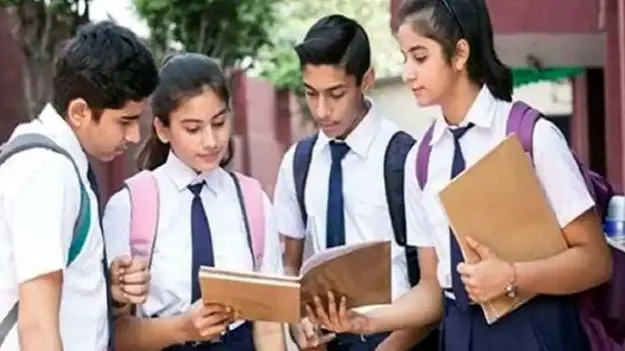 Inter Admissions: ఇంటర్‌పై టెన్త్‌ ఫలితాల దెబ్బ