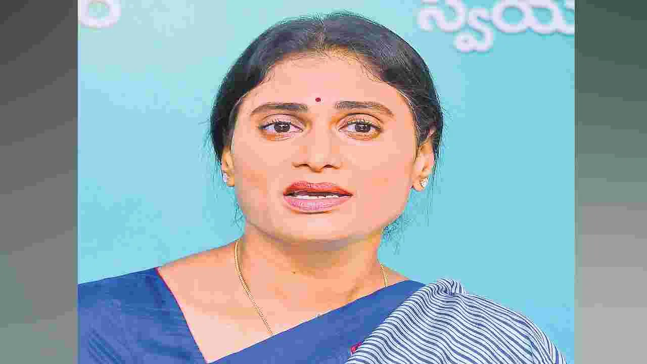 YS Sharmila: రీవ్యాలిడేషన్‌పై దెయ్యాలు వేదాలు వల్లిస్తున్నాయ్‌