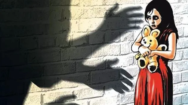 Elderly Accused: చిన్నారిపై వృద్ధుడి అత్యాచారం