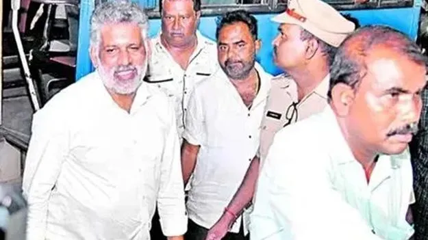 Chivireddy PA Balaji Petition:  ఇతర ఖైదీలున్న బ్యారక్‌లోకి మార్చండి