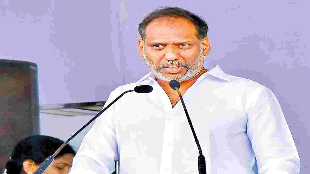 Minister Gottipati Ravi: అదానీ మీటర్లపై 24 గంటల్లోగా నివేదిక ఇవ్వండి