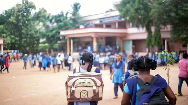 AP Govt: విద్యాహక్కు చట్టం సీట్లకు ఫీజులు ఖరారు