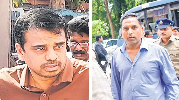 ACB Court: మద్యం స్కాం నిందితులకు కోర్టు ఝలక్‌