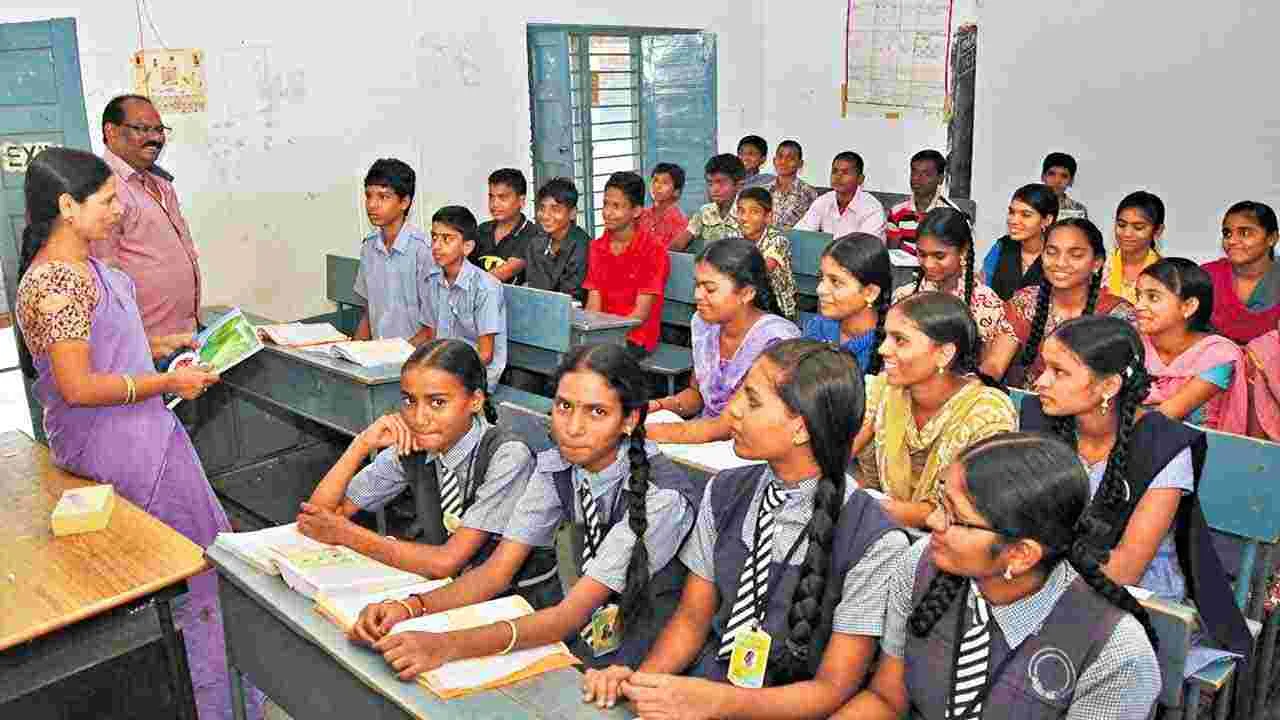 AP Teacher Unions: టీచర్ల కౌన్సెలింగ్‌ పై కుదరని ఏకాభిప్రాయం