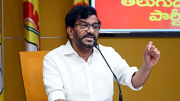 దుర్మార్గులకు పరామర్శా..: సోమిరెడ్డి