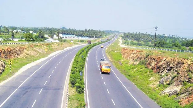 Road Projects: రహదారుల పనుల జోరు