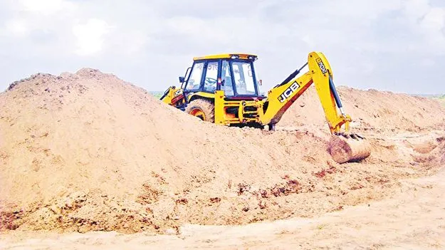 Illegal Sand Mining: 1467 కోట్ల ఇసుక దోచేశారు