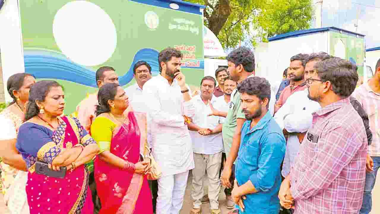 Ration Vehicle: ఎందుకీ వాహన సేవ