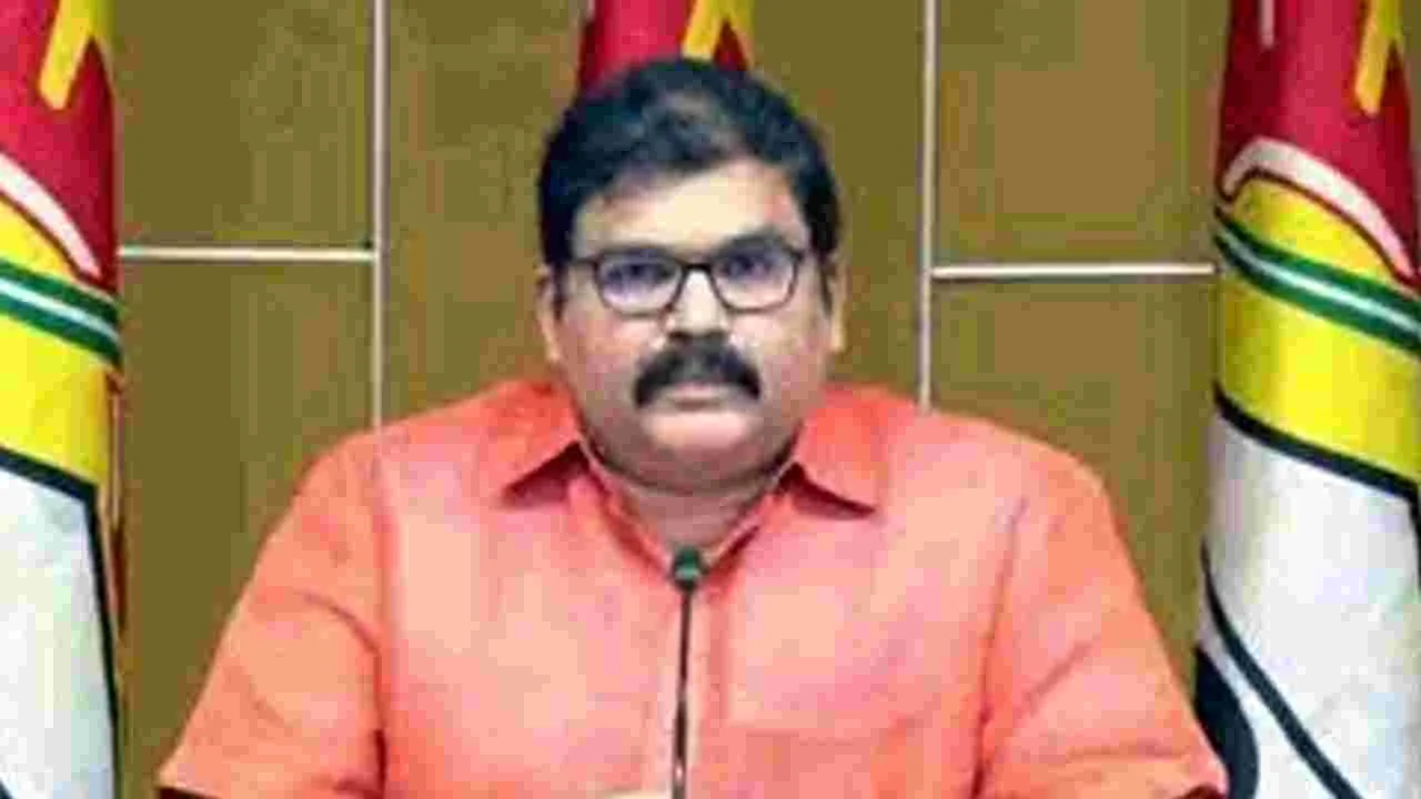 Kommareddy Pattabhiram: లిక్కర్‌ స్కాంలో సూత్రధారి తాడేపల్లి బిగ్‌బాస్‌