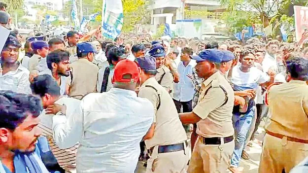  Tenali: అన్నీ అబద్ధాలే