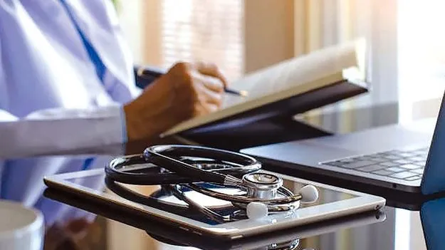 Job Controversy: వైద్యుల నియామకంపై అభ్యంతరాలు