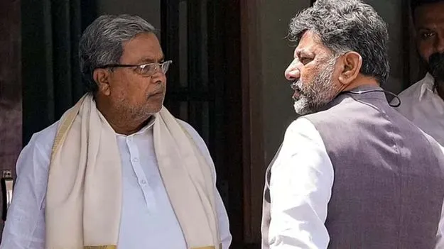 Karnataka Politics: సిద్దరామయ్య, శివకుమార్‌ ప్రత్యేకాధికారుల మధ్య గొడవ