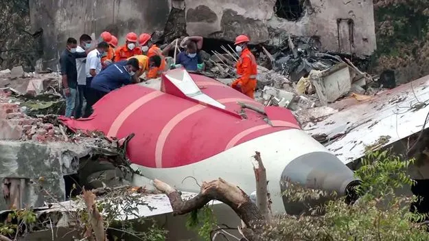 Air India: అహ్మదాబాద్‌ బాధిత కుటుంబాలకు తాత్కాలిక పరిహారం చెల్లింపు 