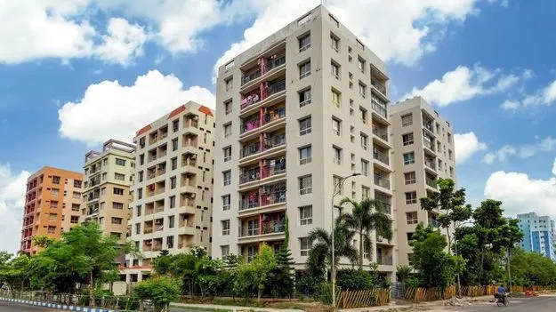 AP Municipal Fee Structure: అపార్ట్‌మెంట్ల ఫీజులు విడతల వారీగా వసూలు