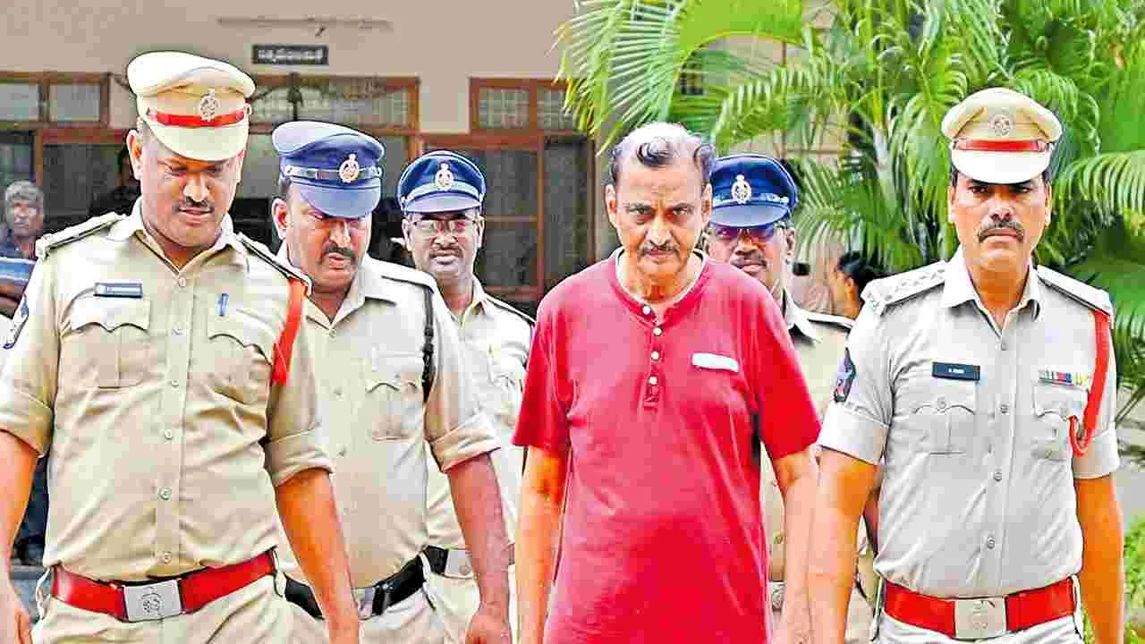Mangalagiri Court: ఏం మాట్లాడేదీ తెలియదా