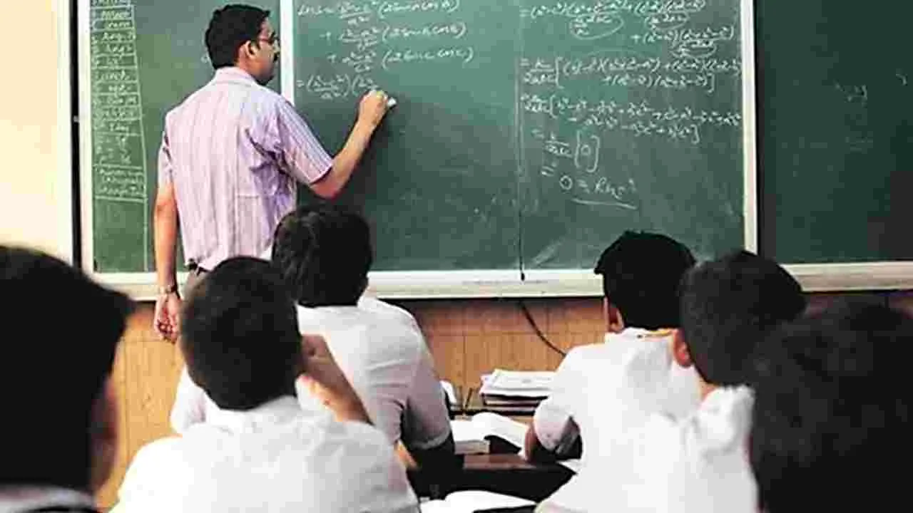 APPSC: జూలై 15 నుంచి లెక్చరర్‌ పోస్టులకు పరీక్షలు