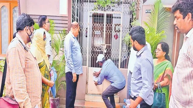 Surrogate Pregnancy Fraud: సరోగసీ ముసుగులో పైసా వసూల్‌ 