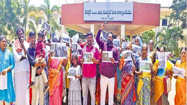 Granite Factory Owner: వైసీపీ ఎమ్మెల్సీ దౌర్జన్యాన్ని అడ్డుకోండి
