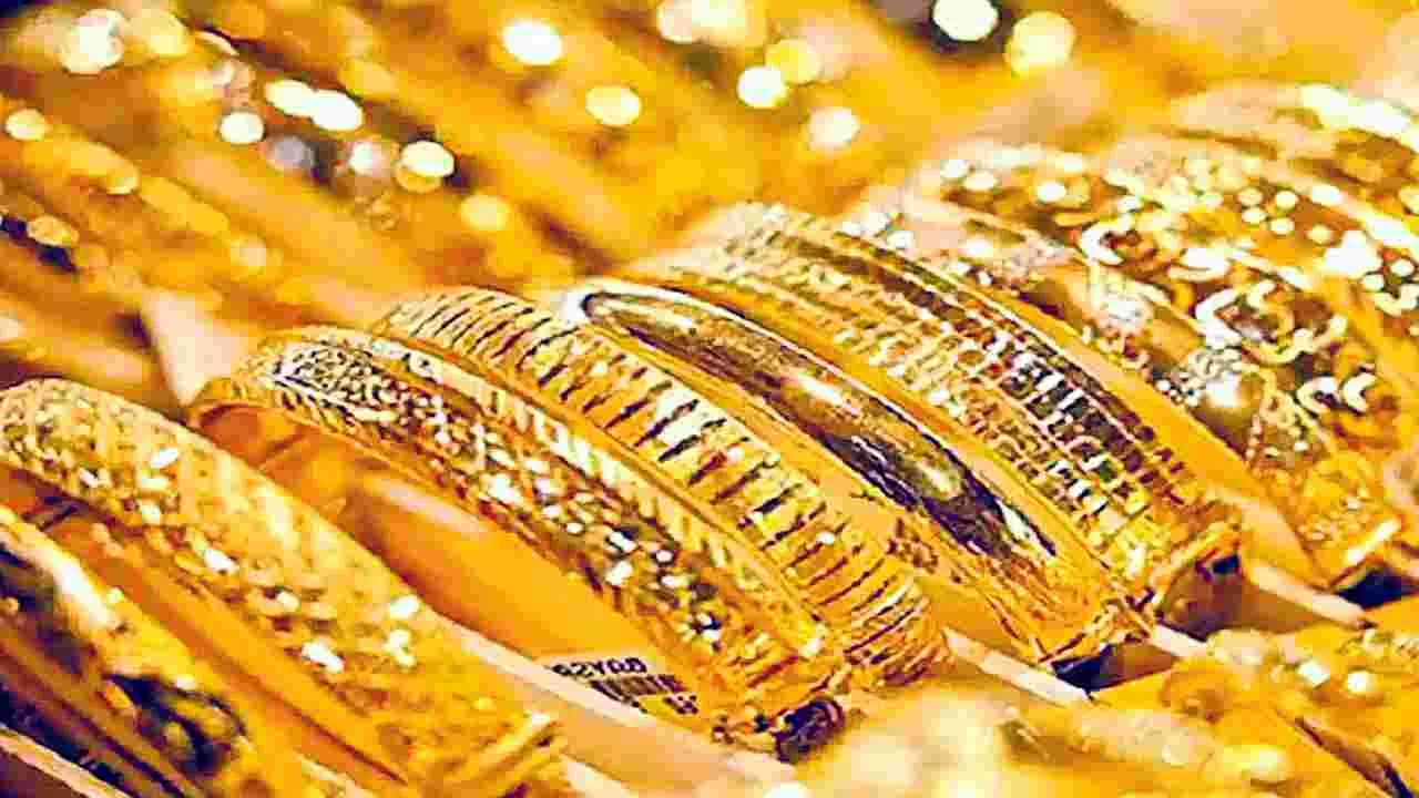 Gold Price Hits: బంగారం మళ్లీ లక్ష