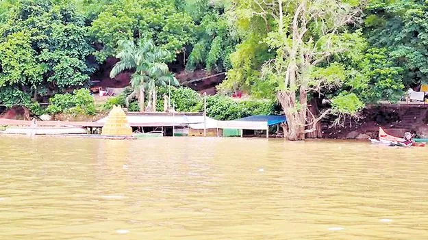 Godavari Floods: ఉధృతంగా గోదారి