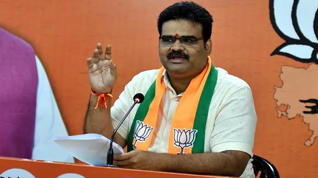 వై మీడియాకు అక్రమంగా రూ.96 కోట్లు : లంకా 