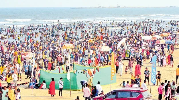 Masula Fest 2025: మంగినపూడి బీచ్‌కు పోటెత్తిన పర్యాటకులు