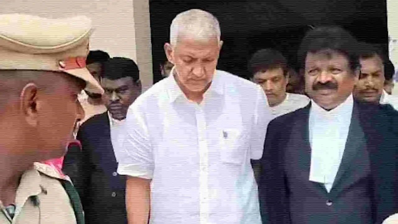 Tadepalli: జగన్‌ను కలిసిన వంశీ