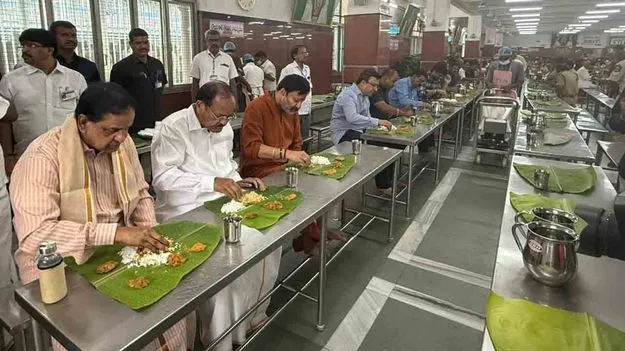 Venkaiah Naidu: తిరుమల శ్రీవారిని దర్శించుకున్న వెంకయ్య నాయుడు
