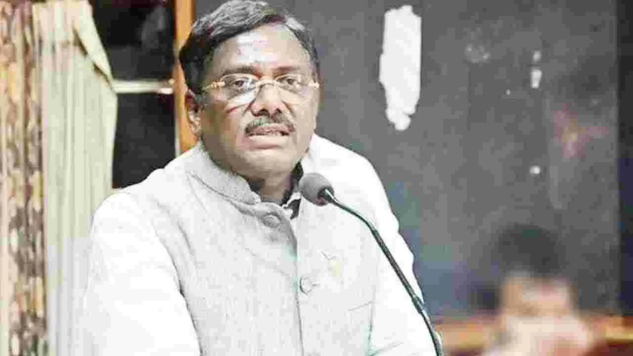Minister Vivek Venkata Swamy: కాంట్రాక్టర్ల కోసమే కాళేశ్వరం  నిర్మించారు.. కేసీఆర్‌పై మంత్రి వివేక్ ధ్వజం