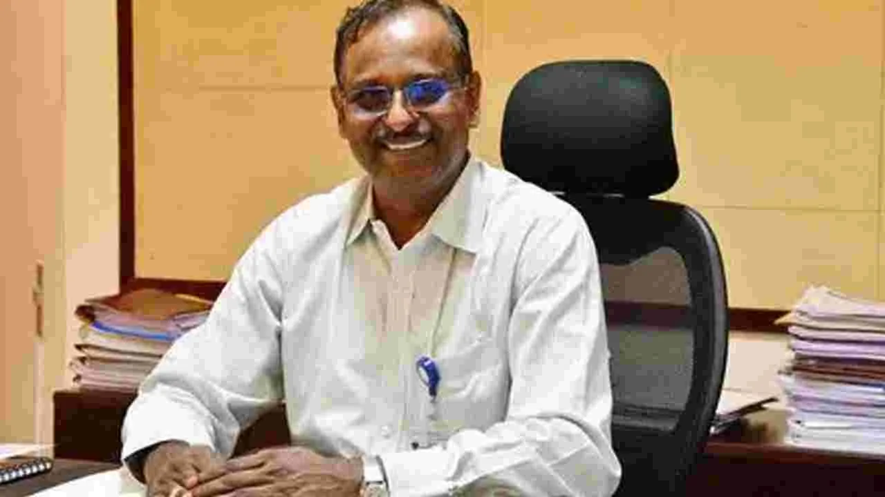 ISRO Chairman vsit: అప్పన్న సేవలో ఇస్రో చైర్మన్‌