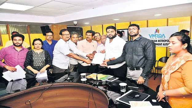 మాస్టర్‌ ప్లాన్‌పై  అభ్యంతరాల వెల్లువ