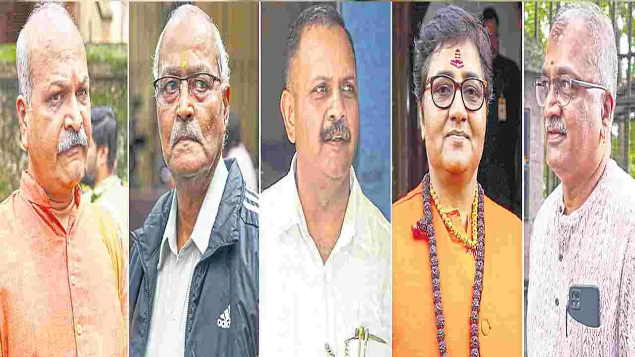 Malegaon Blasts: మాలేగావ్‌ పేలుళ్ల కేసు..ఏడుగురు నిందితులూ నిర్దోషులే