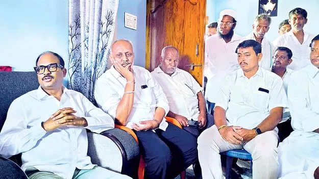 ప్రజా సమస్యలపై పోరాటం 