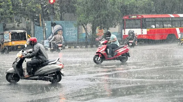 కుమ్మేసిన వాన 