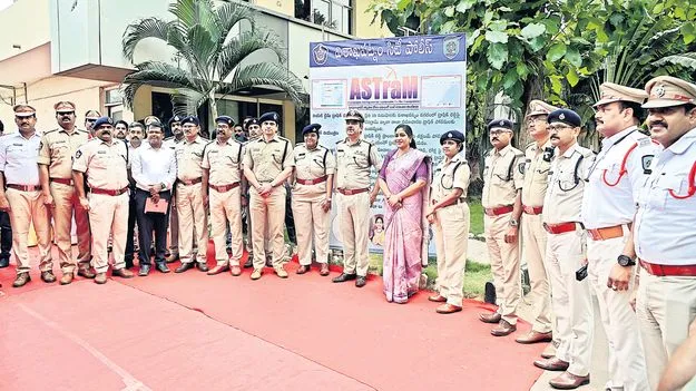 ‘అస్త్రం’తో ట్రాఫిక్‌ సమస్యలకు అడ్డుకట్ట