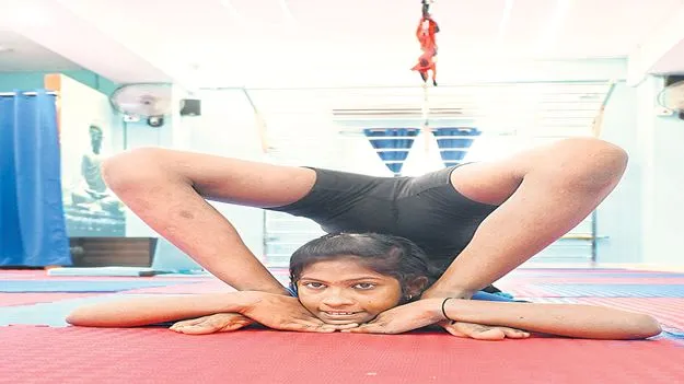 Chaitra: క్లిష్టమైనా అలవోకగా