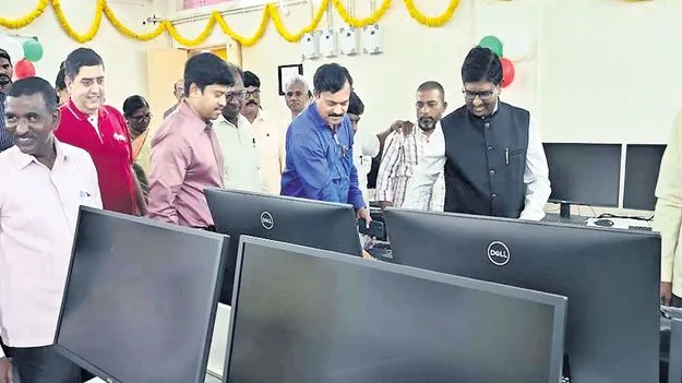 Computer lab కంప్యూటర్‌ ల్యాబ్‌ ప్రారంభం