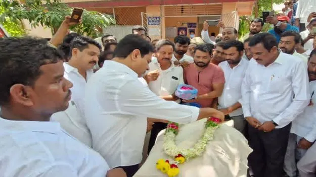 కుంటయ్య కుటుంబానికి బీఆర్ఎస్ అండ..
