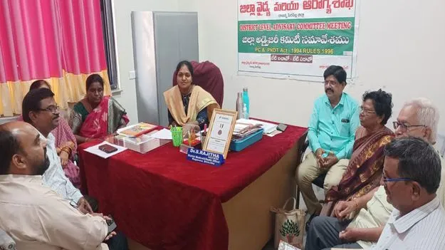 లింగ నిర్ధారణ పరీక్షలు చేస్తే జైలుశిక్ష, జరిమానా