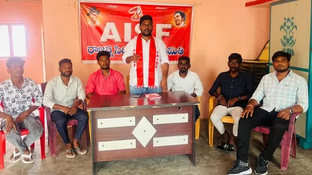 అధిక ఫీజులు వసూలు చేస్తే దాడులు..