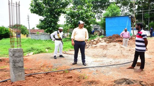 ఇందిరమ్మ ఇళ్లు త్వరగా పూర్తి చేసుకోవాలి