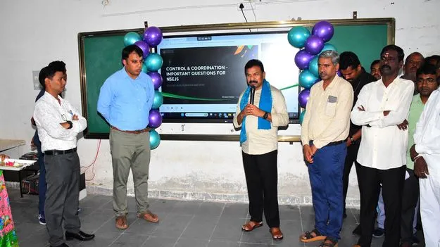 విద్య ద్వారానే పేదరికాన్ని అధిగమించవచ్చు