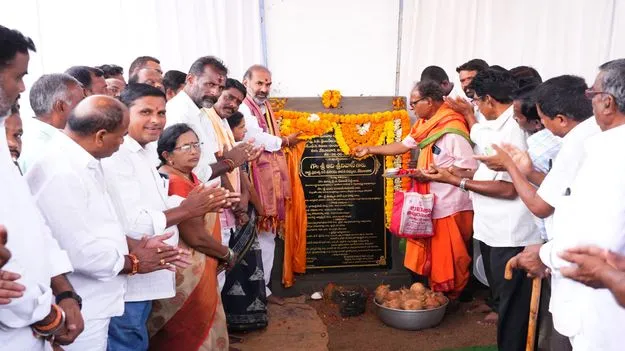 వేములవాడ పట్టణాభివృద్ధికి కృషి