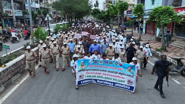 డ్రగ్స్‌ రహిత సమాజాన్ని నిర్మించడమే లక్ష్యం
