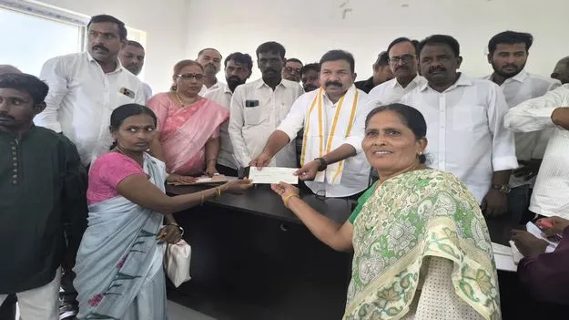 పేదింటి ఆడబిడ్డల వివాహాలకు అండ