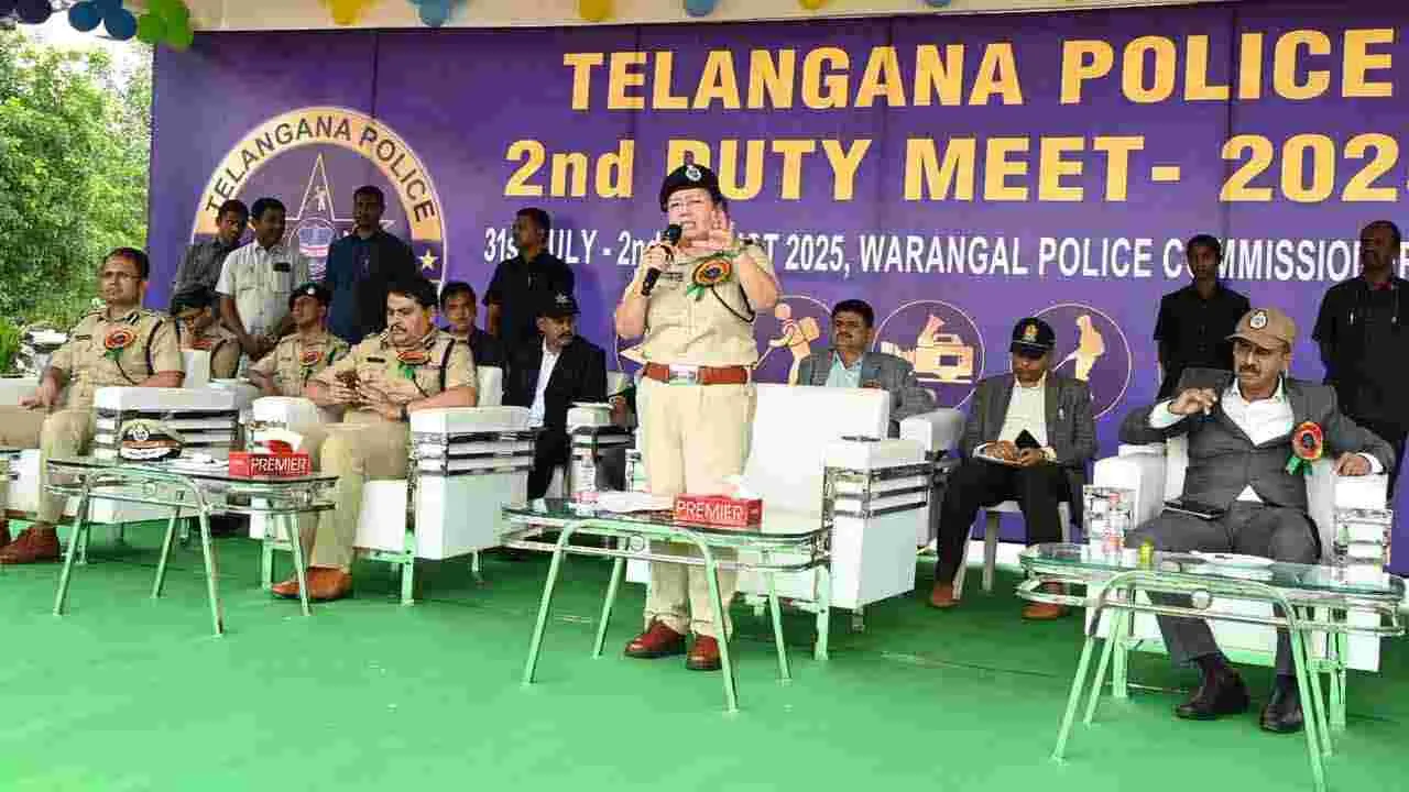 Warangal: వృత్తి నైపుణ్యం పొందేందుకు పోలీస్ డ్యూటీ మీట్లు దోహదపడతాయి: టీపీఏ డైరెక్టర్ అభిలాష బిస్ట్