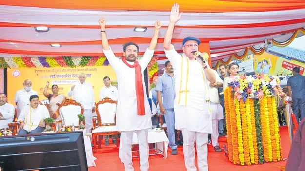 Kazipet Railway Factory: కాజీపేటలో మెట్రో బోగీలు