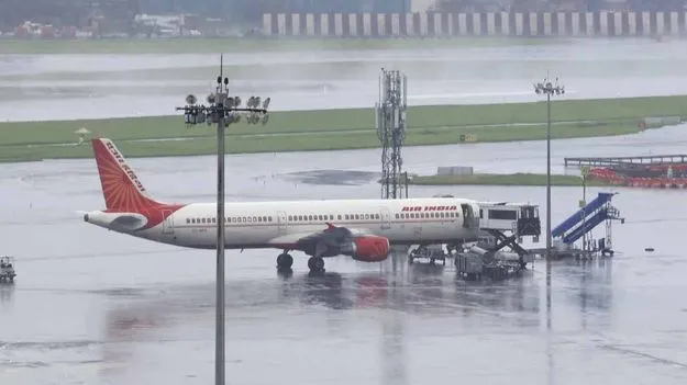  Air india: సాంకేతిక లోపంతో బయలుదేరిన 18 నిమిషాలకే..