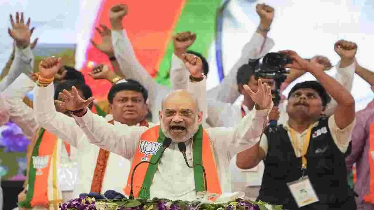 Amit Shah: ఆపరేషన్ సిందూర్‌ను కూడా వదల్లేదు.. మమతా బెనర్జీపై అమిత్‌షా ఫైర్