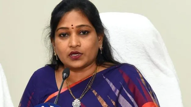 Anitha Slams Jagan: రప్పా రప్పా అంటూ జగన్‌పై హోంమంత్రి అనిత ఫైర్